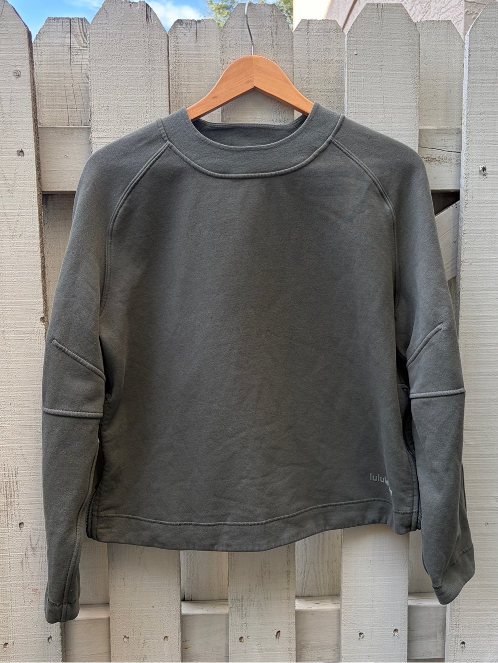 Lululemon Loungeful Relaxed-Fit Crewneck Sweatshirt Olive Green